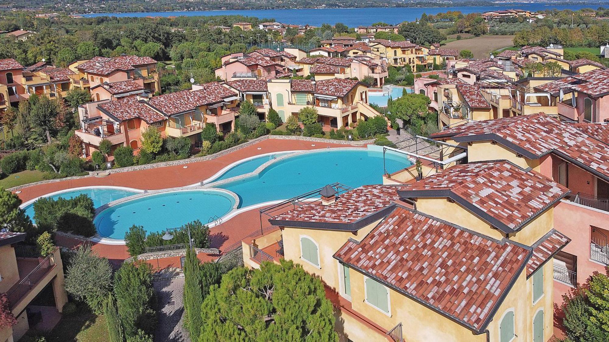 Borgo Del Torchio - Gardagate Apartment มาแนร์บา เดล การ์ดา ภายนอก รูปภาพ